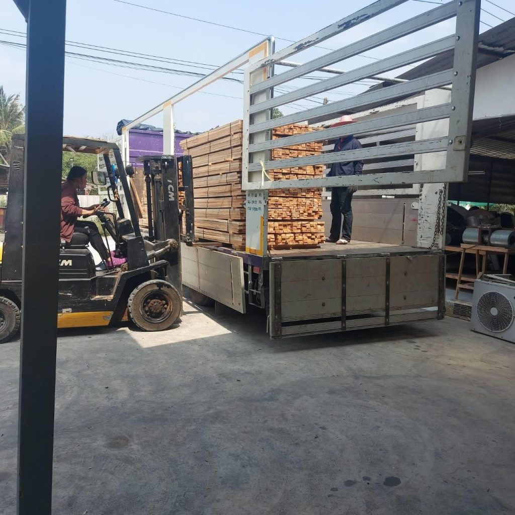 รถบรรทุกรับจ้าง